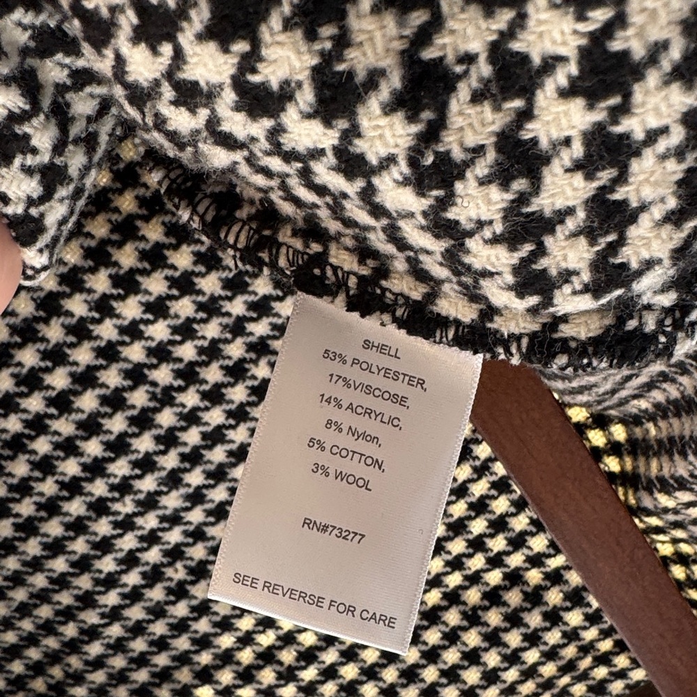 SO Black and White Houndstooth Shacket - Picture 9 of 11